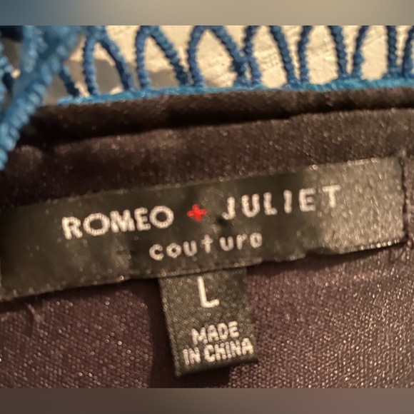 Romeo & Juliet Couture Plunging V Fit & Flare 2 Tone Embroidered Lace Mini Dress - Picture 5 of 6